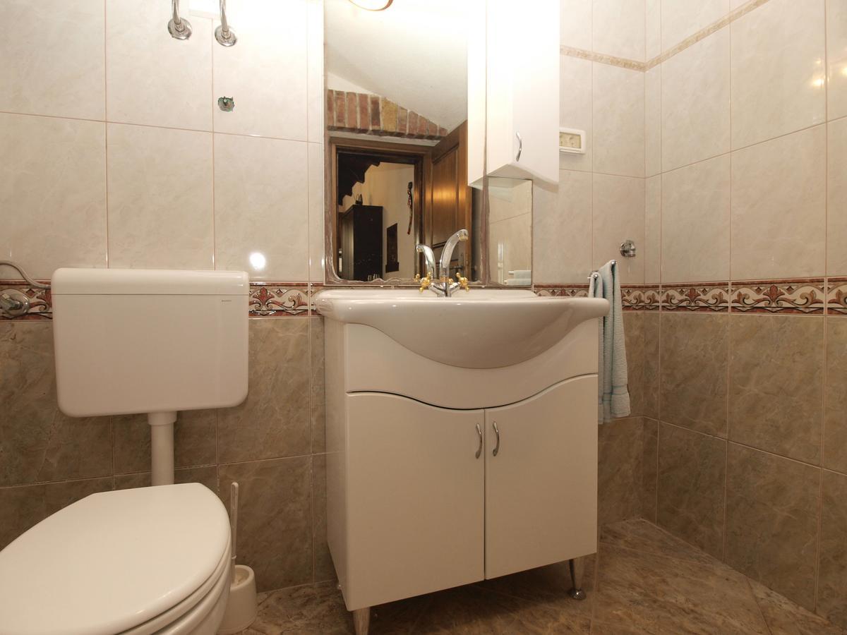Apartments Mirjana 1655 Kanfanar Kültér fotó