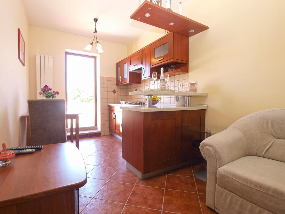 Apartments Mirjana 1655 Kanfanar Kültér fotó